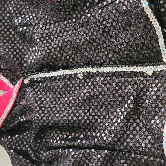 Stunning, 3 piece Glitzy dance costume - Picture 3 of 9